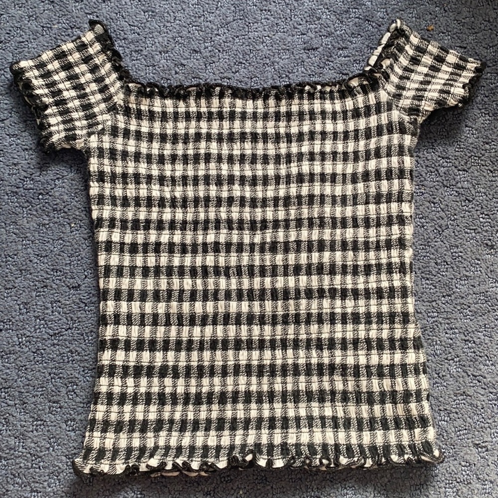hollister cropped off the shoulder plaid crop top